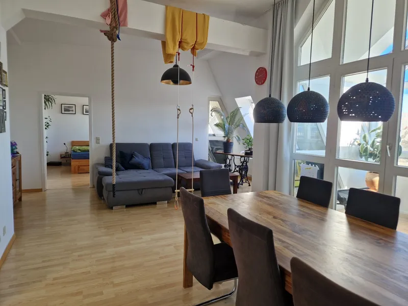 Platz zum Entfalten: 3-Zimmer-Dachgeschosswohnung in Berlin-Tempelhof — photo 1